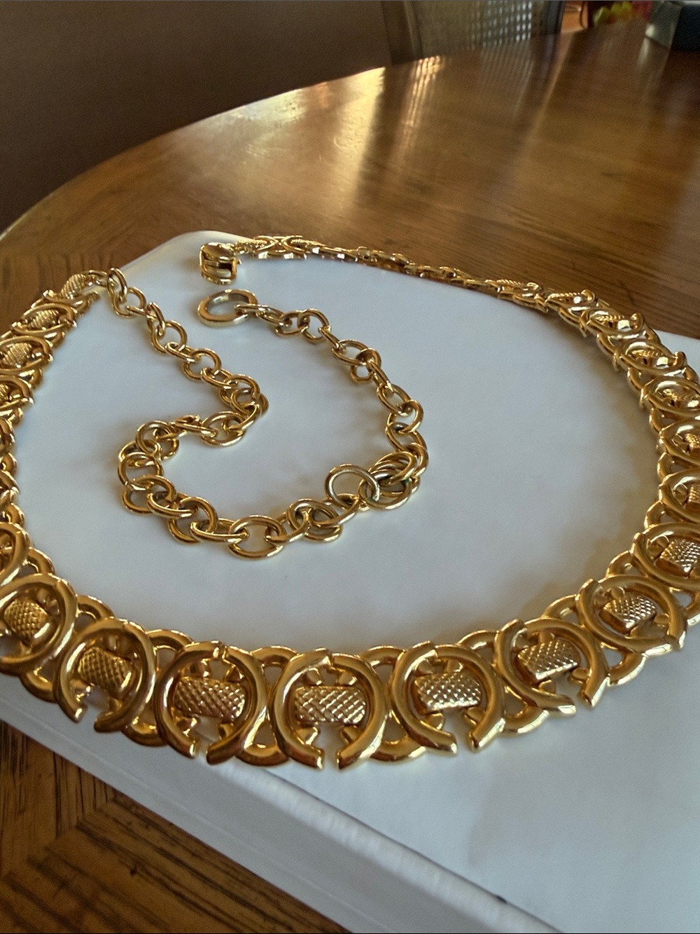 NWOTDesignerInspiredBeltShinyGoldInterlocking C’s&ChainSubstantialClosureMint